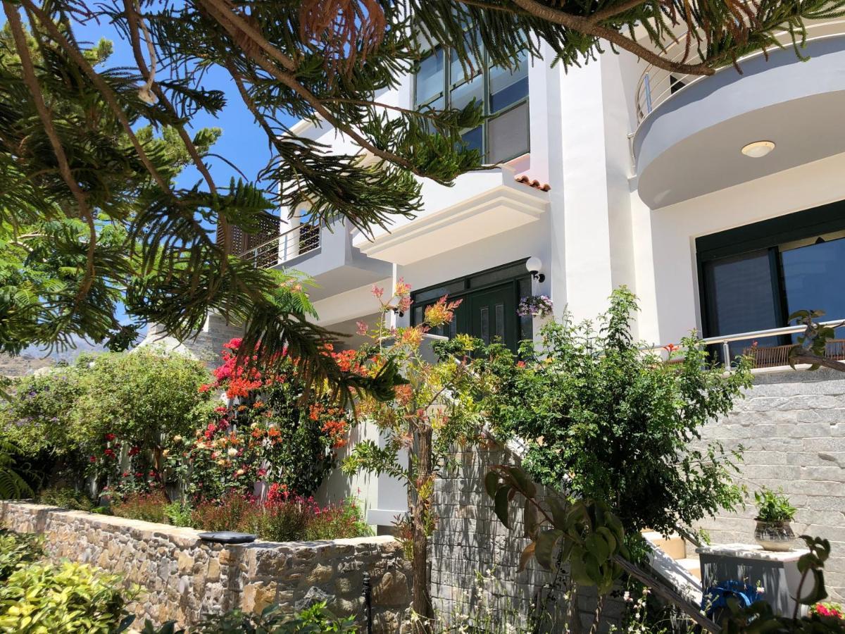 Paradisos Luxury Villas Next To Beach Koutsourás エクステリア 写真
