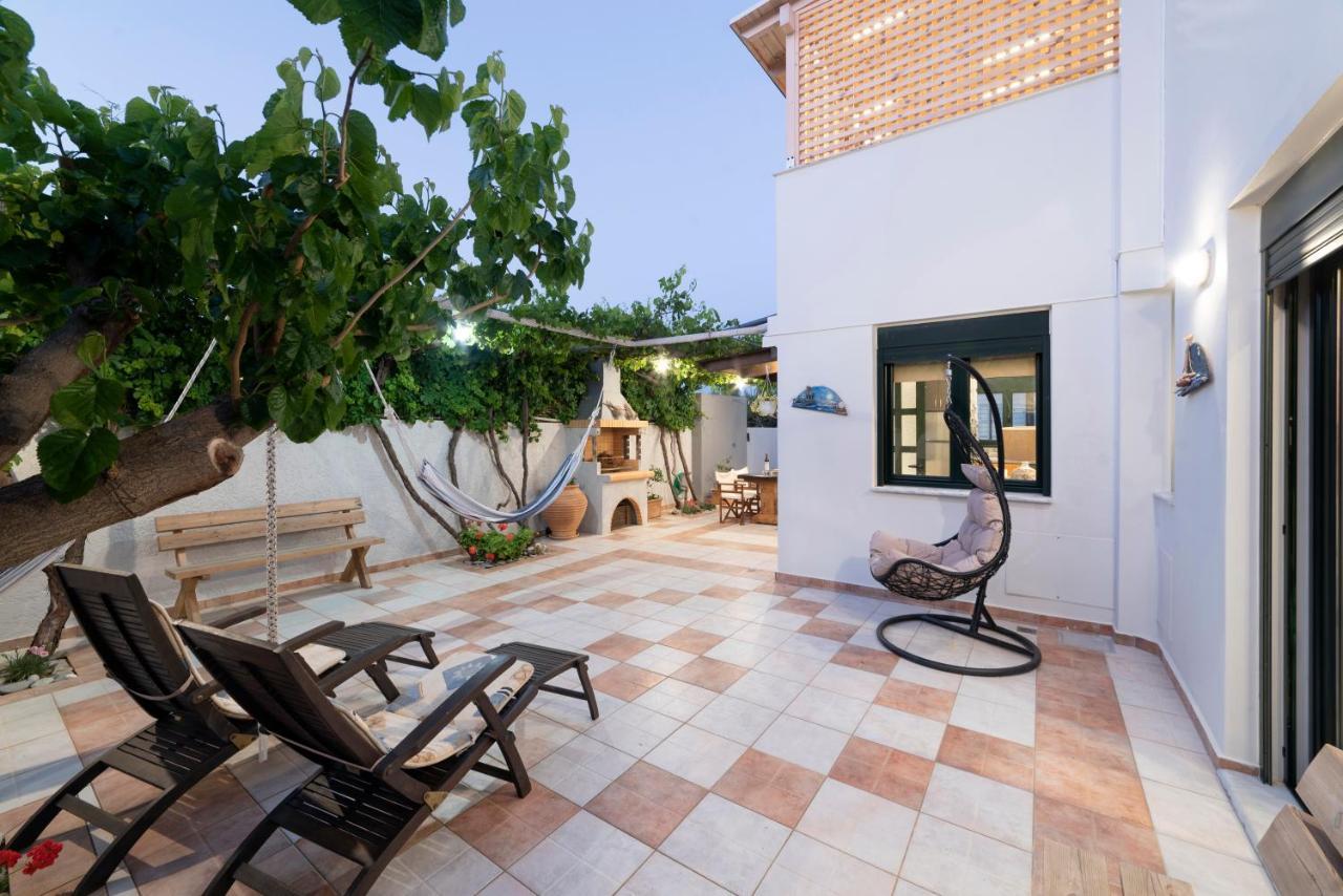 Paradisos Luxury Villas Next To Beach Koutsourás エクステリア 写真