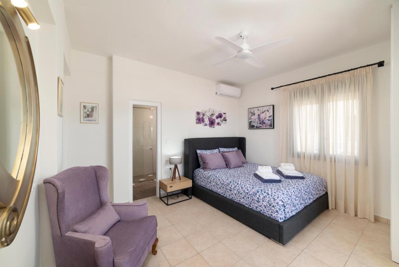 Paradisos Luxury Villas Next To Beach Koutsourás エクステリア 写真