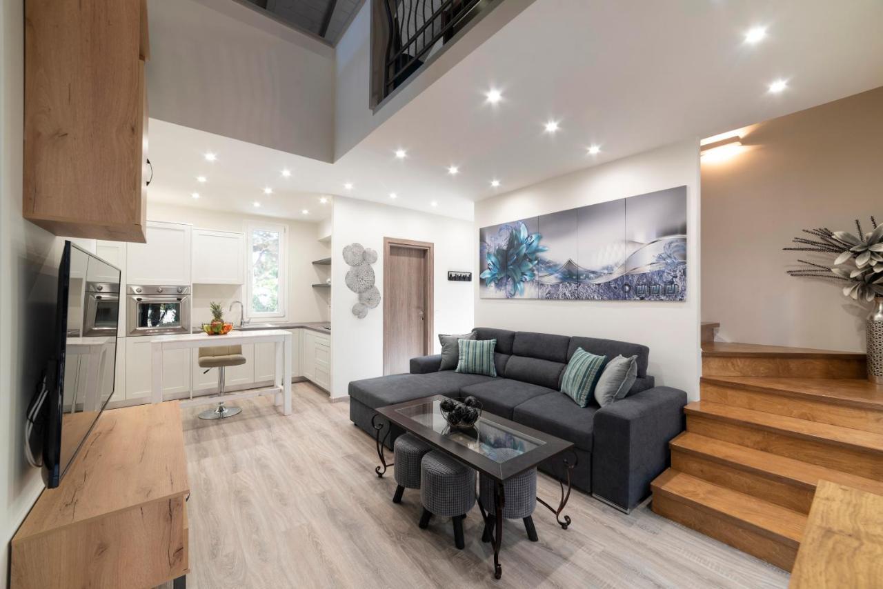 Paradisos Luxury Villas Next To Beach Koutsourás エクステリア 写真