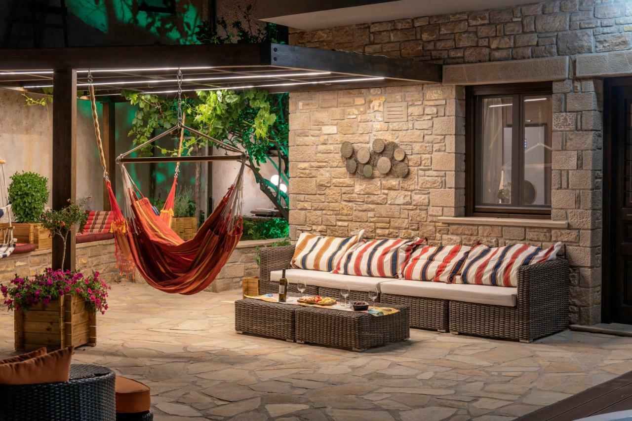 Paradisos Luxury Villas Next To Beach Koutsourás エクステリア 写真